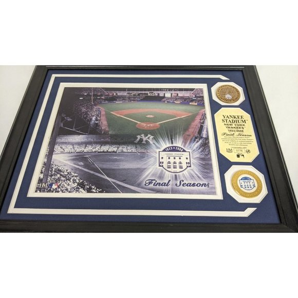 Yankee Stadium 1923-2008 Final Season 24K Gold Coin Highland Mint Infield Dirt - Picture 1 of 11
